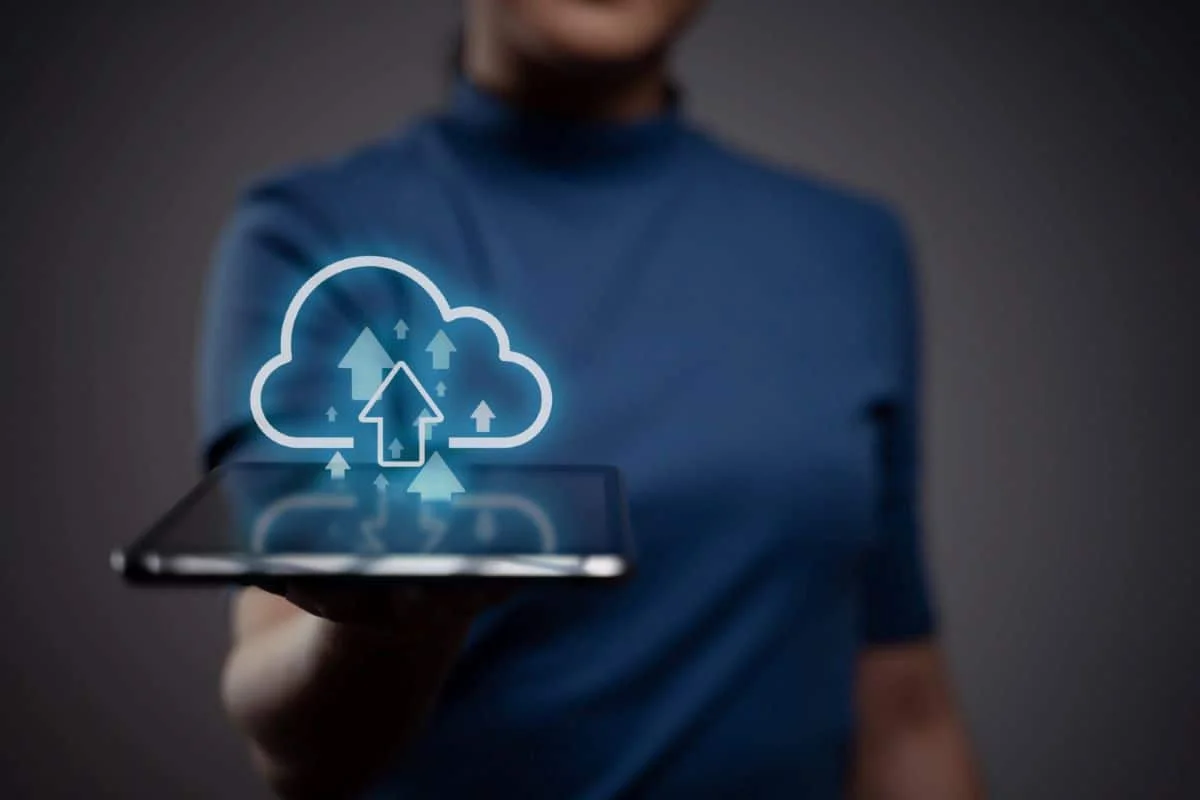 Qué es software en la nube y como mejora el desarrollo web y la flexibilidad